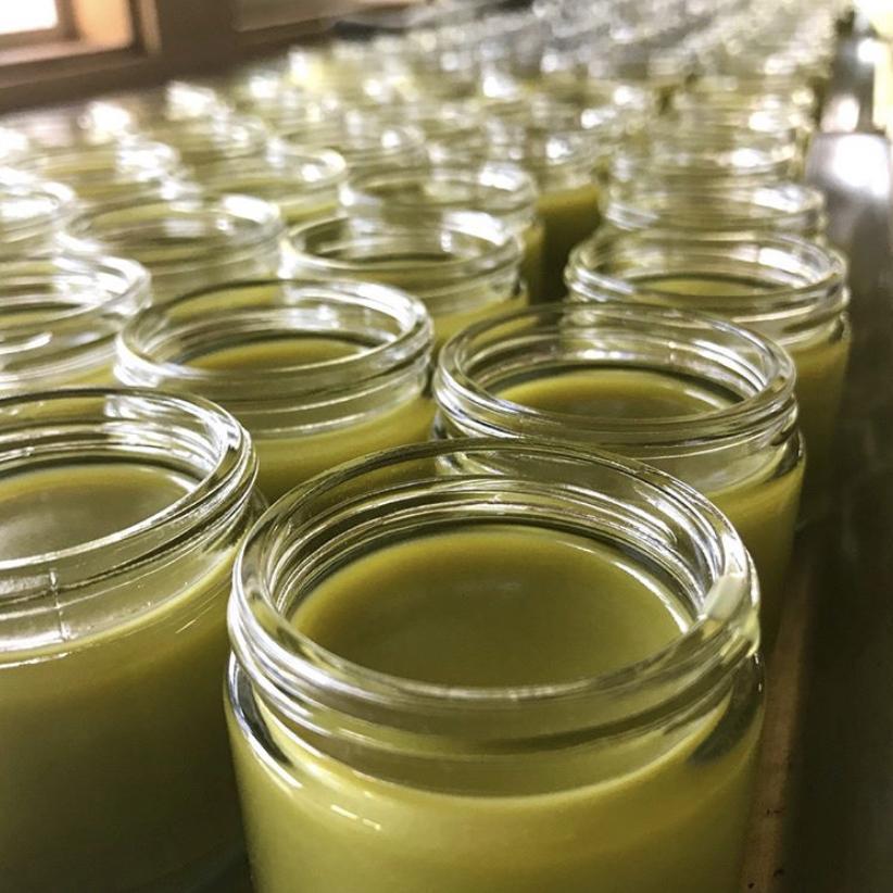 Pouring Comfrey Salve